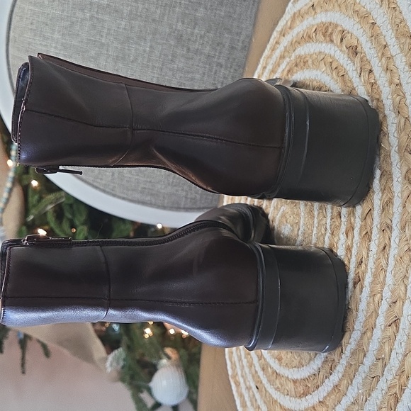 Covington Daley Dark Brown Leather Chunky Heel Boots, Size 8.5M - Picture 4 of 8